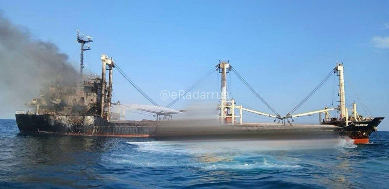 Μαύρη Θάλασσα: 10 νεκροί από ρωσική πυραυλική επίθεση σε φορτηγό πλοίο στην Οδησσό (βίντεο)