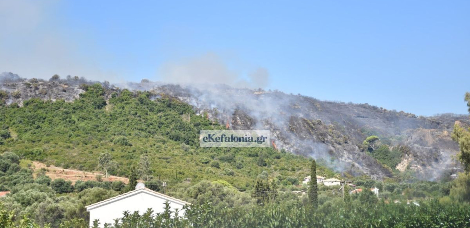 Χωρίς ενεργό μέτωπο η φωτιά στην Πάστρα Κεφαλονιάς