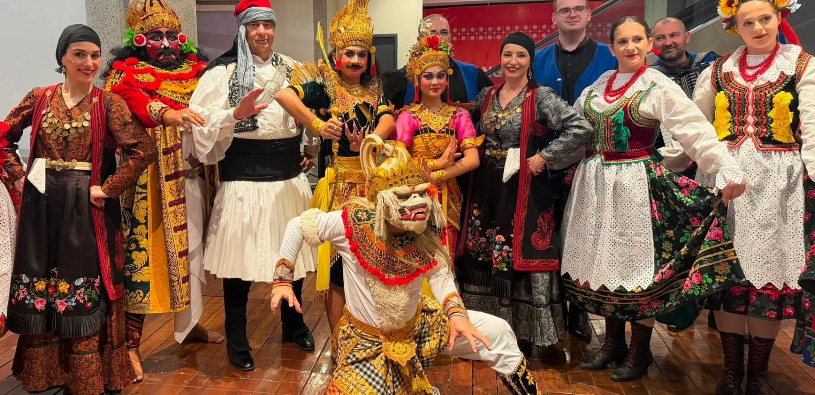 Το Λύκειο Ελληνίδων Ξάνθης ταξίδεψε τη Θράκη στην Ινδονησία