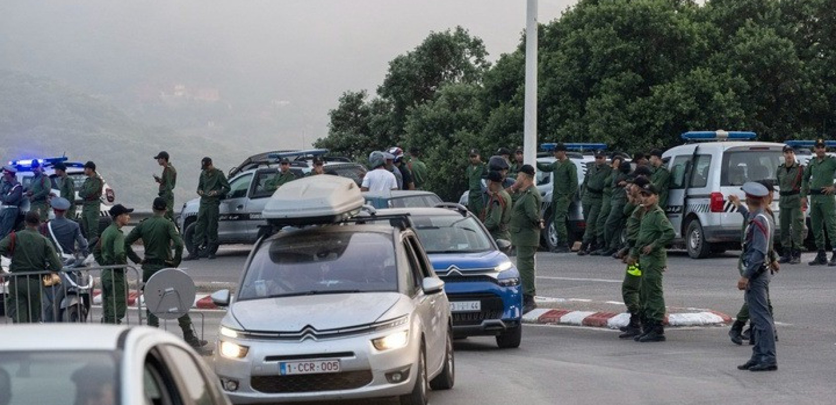 Η Ισπανία αναπτύσσει μονάδες στρατού στη Θέουτα μετά τις αφίξεις μεταναστών - Στους 18 οι νεκροί