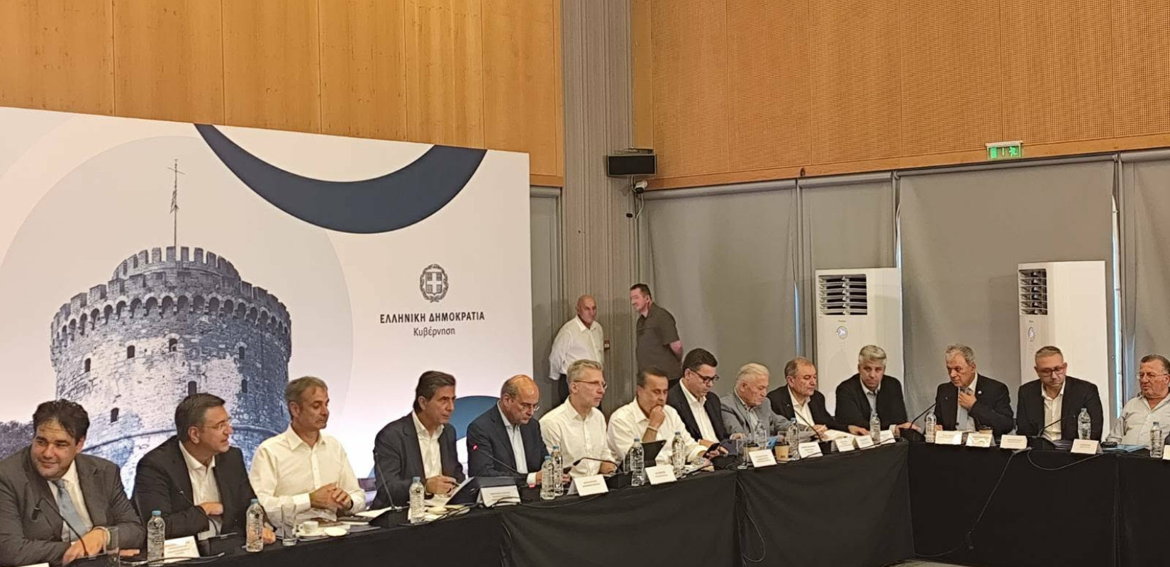 Θεσσαλονίκη: Με άδειο «καλάθι» έφυγαν οι δήμαρχοι από τη συνάντηση με Μητσοτάκη και Λιβάνιο