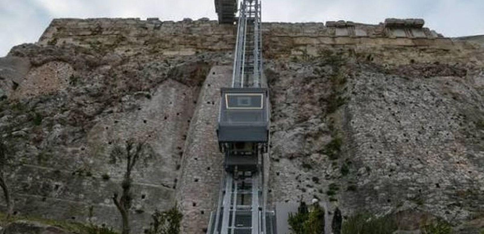 ΥΠΠΟ για ανελκυστήρα Ακρόπολης: «Η συντήρησή δεν αποτελεί ένδειξη αδυναμίας ούτε μπορεί να παρουσιάζεται ως “βλάβη”»