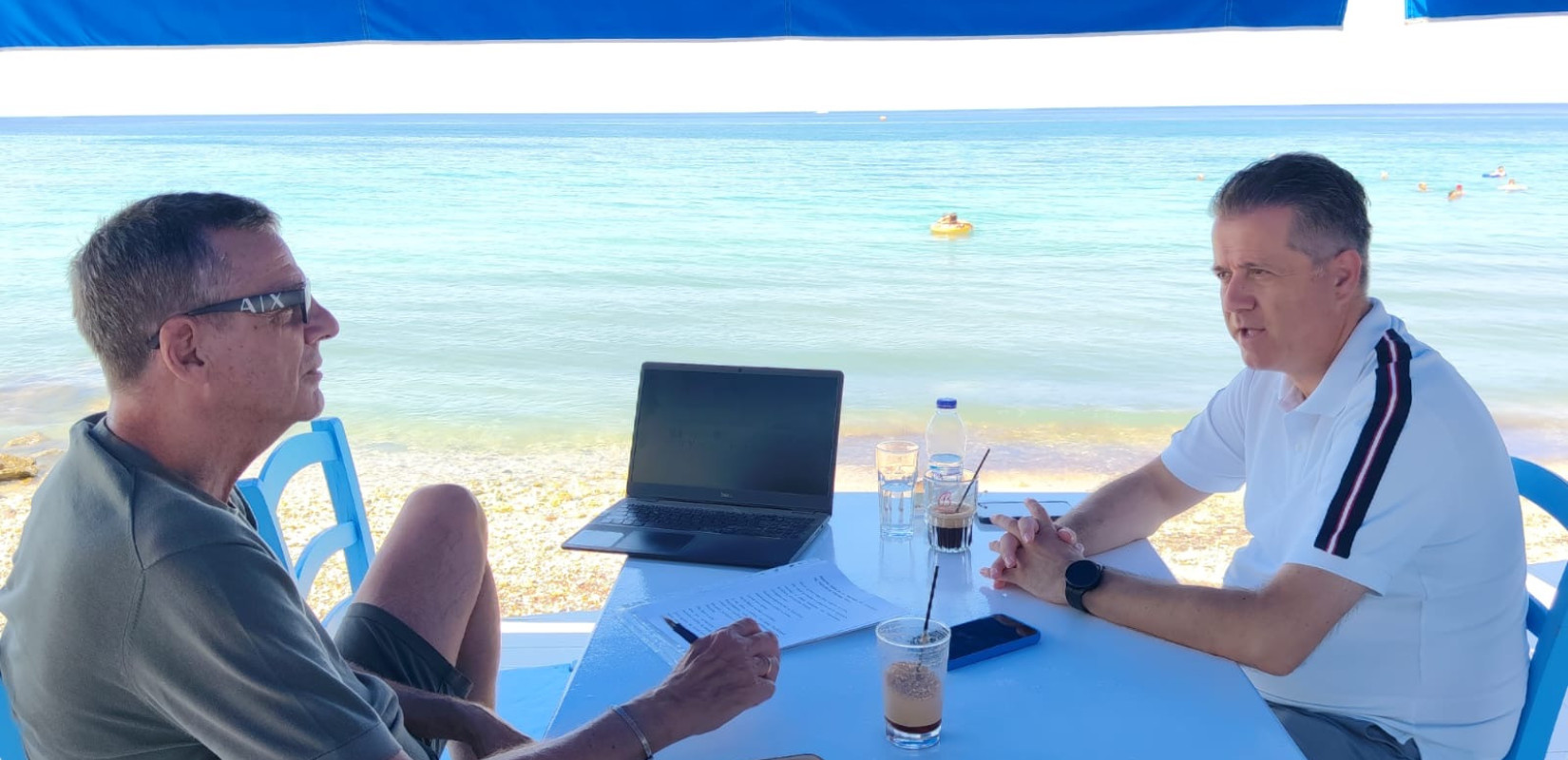Πρωϊνός καφές με τον Γρηγόρη Τάσιο (βίντεο)