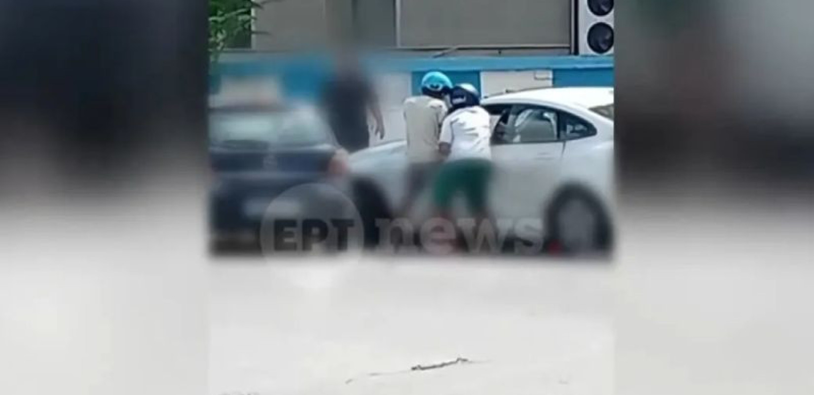 Θεσσαλονίκη: Από το «τροχαίο» στην άγρια καταδίωξη - Τι αποκαλύπτει το βίντεο έξω από το ΑΧΕΠΑ