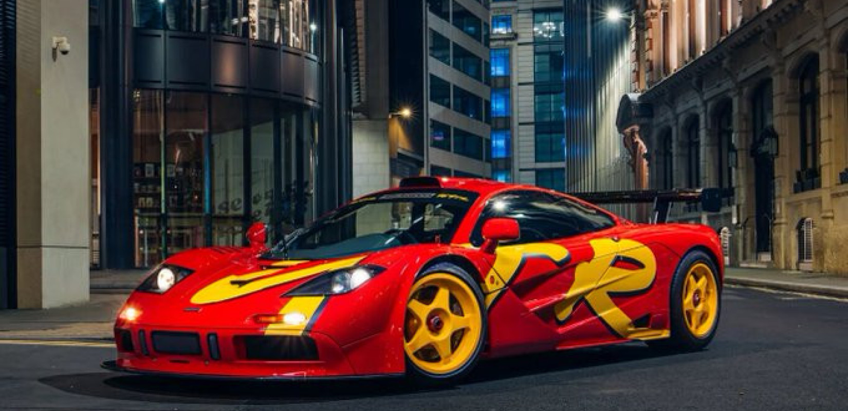 Η εντυπωσιακή «pop art» McLaren F1 GTR του Νικ Μέισον πουλήθηκε σε δημοπρασία για σχεδόν 35 εκατ. δολάρια