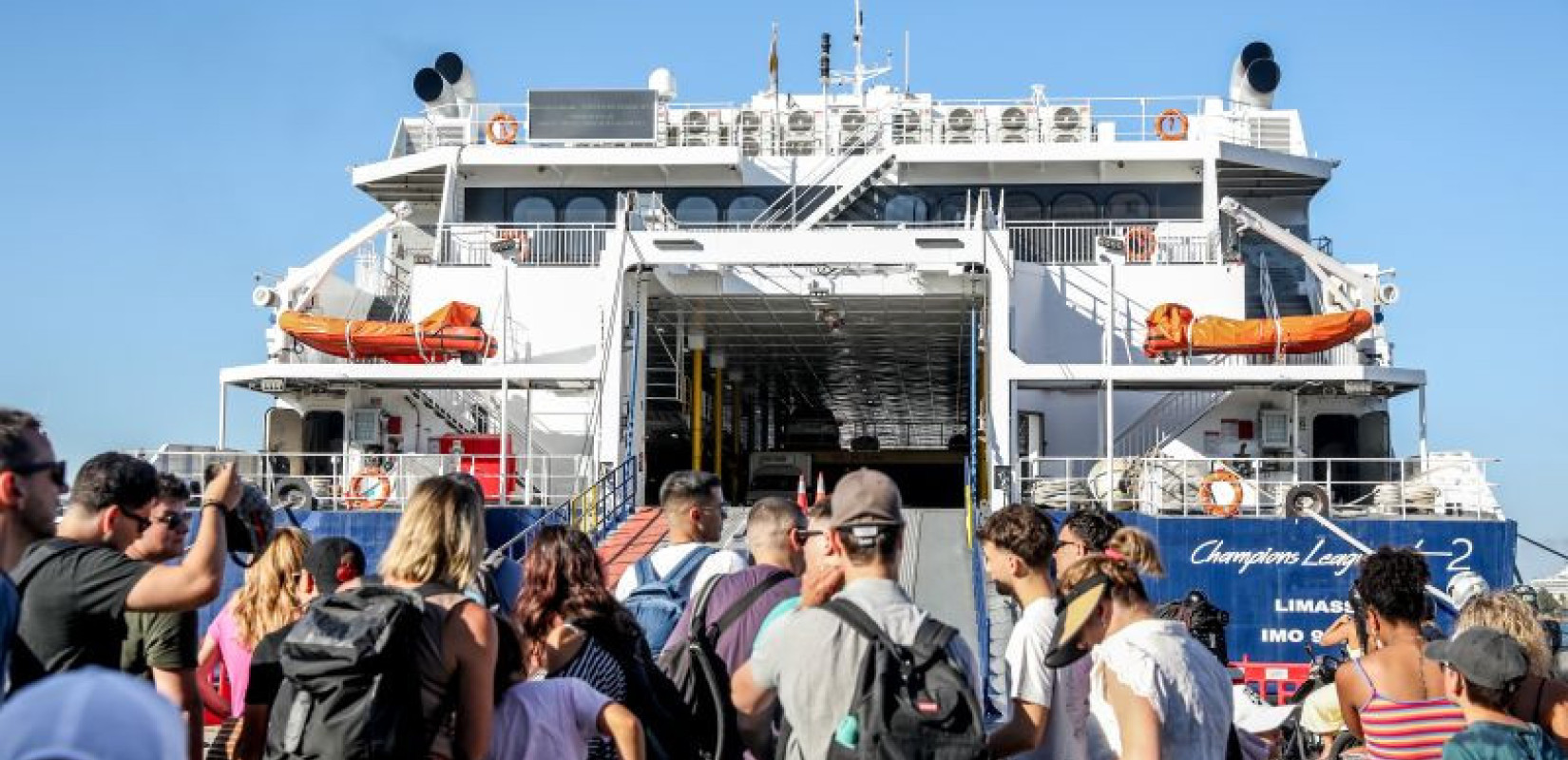 Δεκαπενταύγουστος: Σαλπάρει το τελευταίο κύμα των αδειούχων - Στα ύψη η κίνηση στα λιμάνια της Αττικής