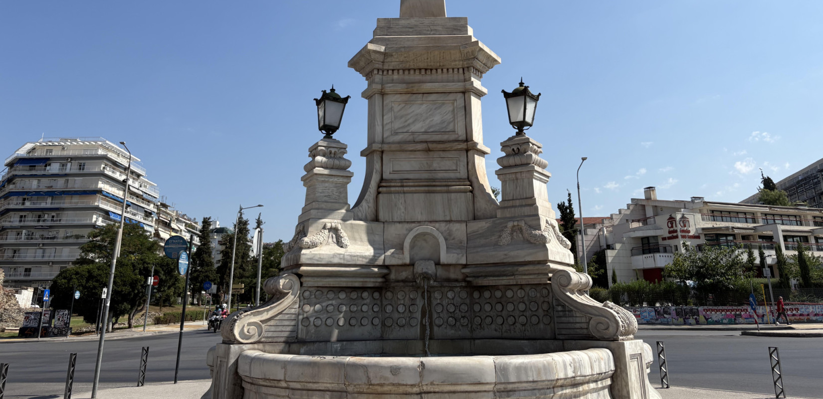 Τα viral της Θεσσαλονίκης: Το σιντριβάνι-δώρο του σουλτάνου που ανάβλυσε σιρόπι από κεράσι αλλά βρέθηκε στα αζήτητα (βίντεο)