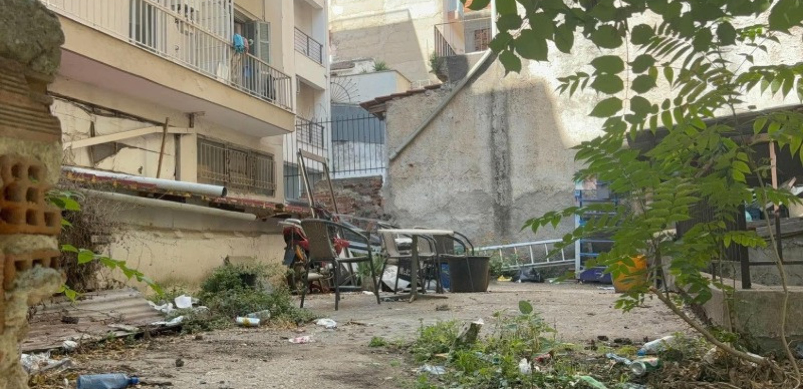 Θεσσαλονίκη: «Υπήρχε και τρίτο άτομο με την αδελφή μου», λέει ο αδελφός της 13χρονης που έπεσε από μπαλκόνι ξενοδοχείου