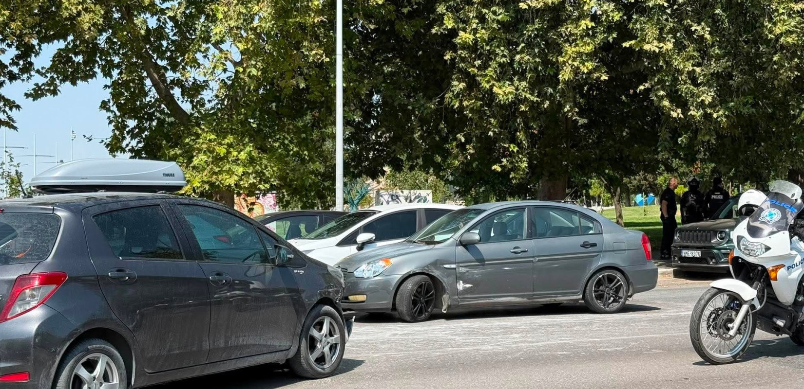 Θεσσαλονίκη: Τροχαίο ατύχημα στην Μ. Αλεξάνδρου - Μερικός αποκλεισμός δυσχαιρένει την κυκλοφορία