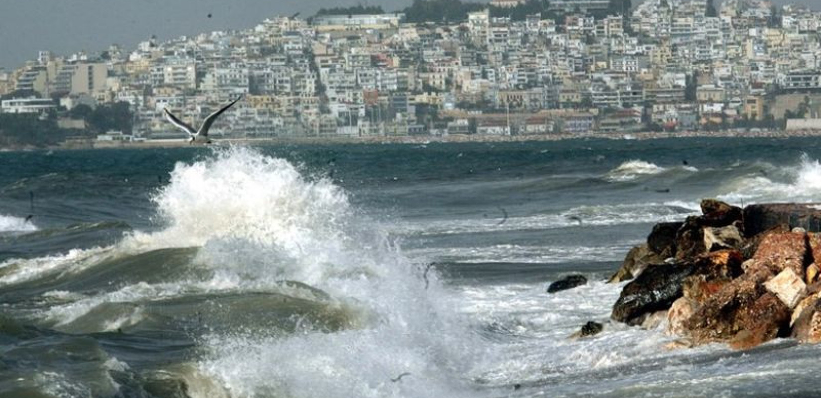 «Φθινοπωρινό» διάλειμμα με ισχυρούς βοριάδες και πτώση της θερμοκρασίας - Πότε επιστρέφει η ζέστη