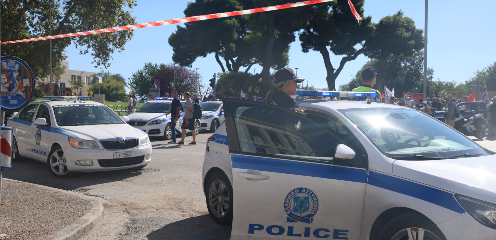 Αστυνομικός κλοιός γύρω από τη ΔΕΘ - Σε λίγο οι κινητοποιήσεις υπό δρακόντεια μέτρα