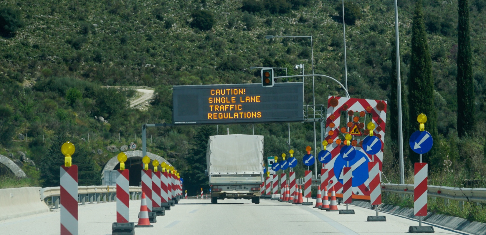 Ημαθία: Προσωρινές κυκλοφοριακές ρυθμίσεις στην Εγνατία για μεταφορά υπερμεγέθους φορτίου