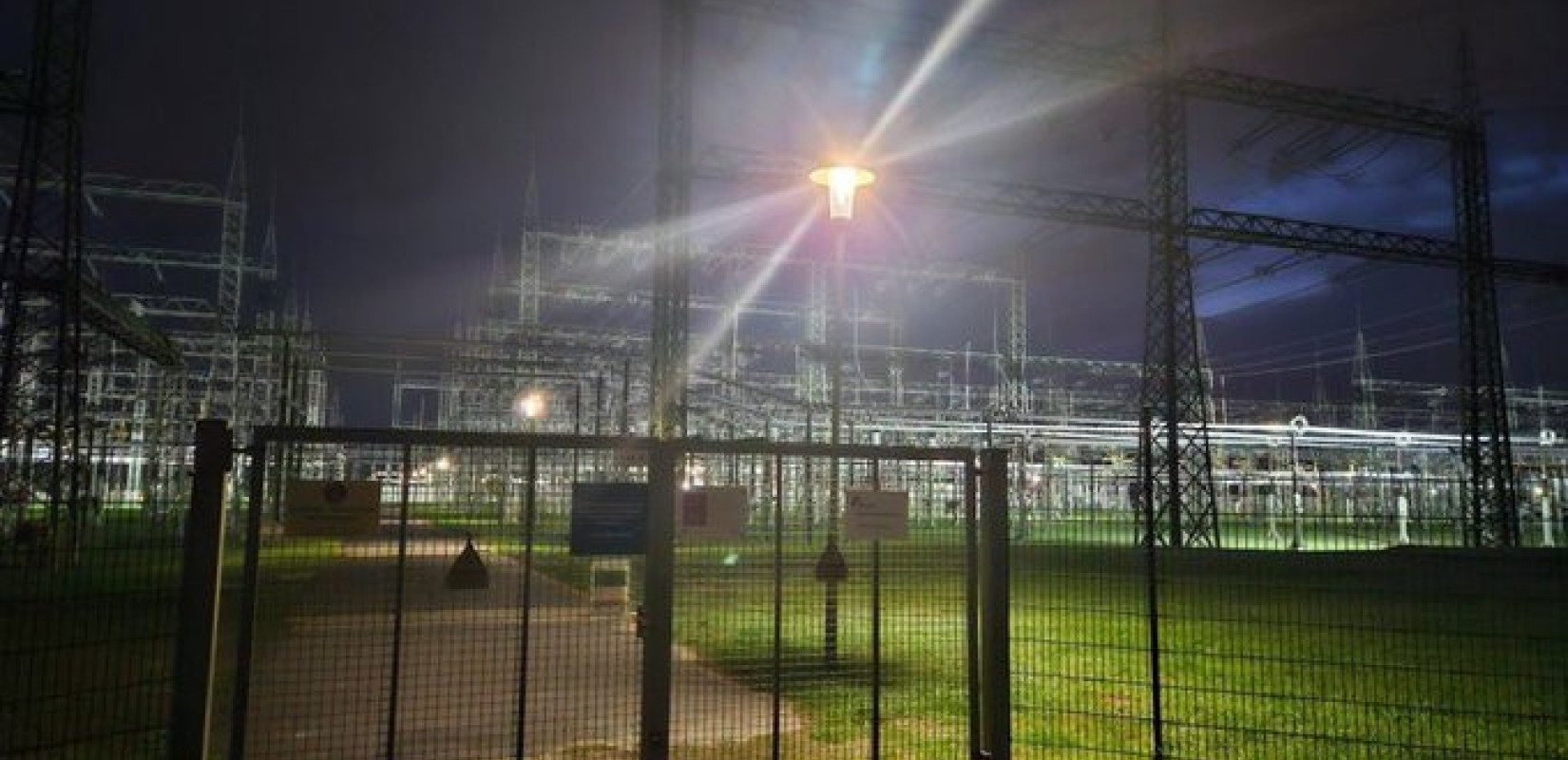 Νέα απόπειρα σαμποτάζ στη Γερμανία με στόχο το δίκτυο ηλεκτροδότησης - Προμελετημένη πράξη βανδαλισμού ερευνά η αστυνομία