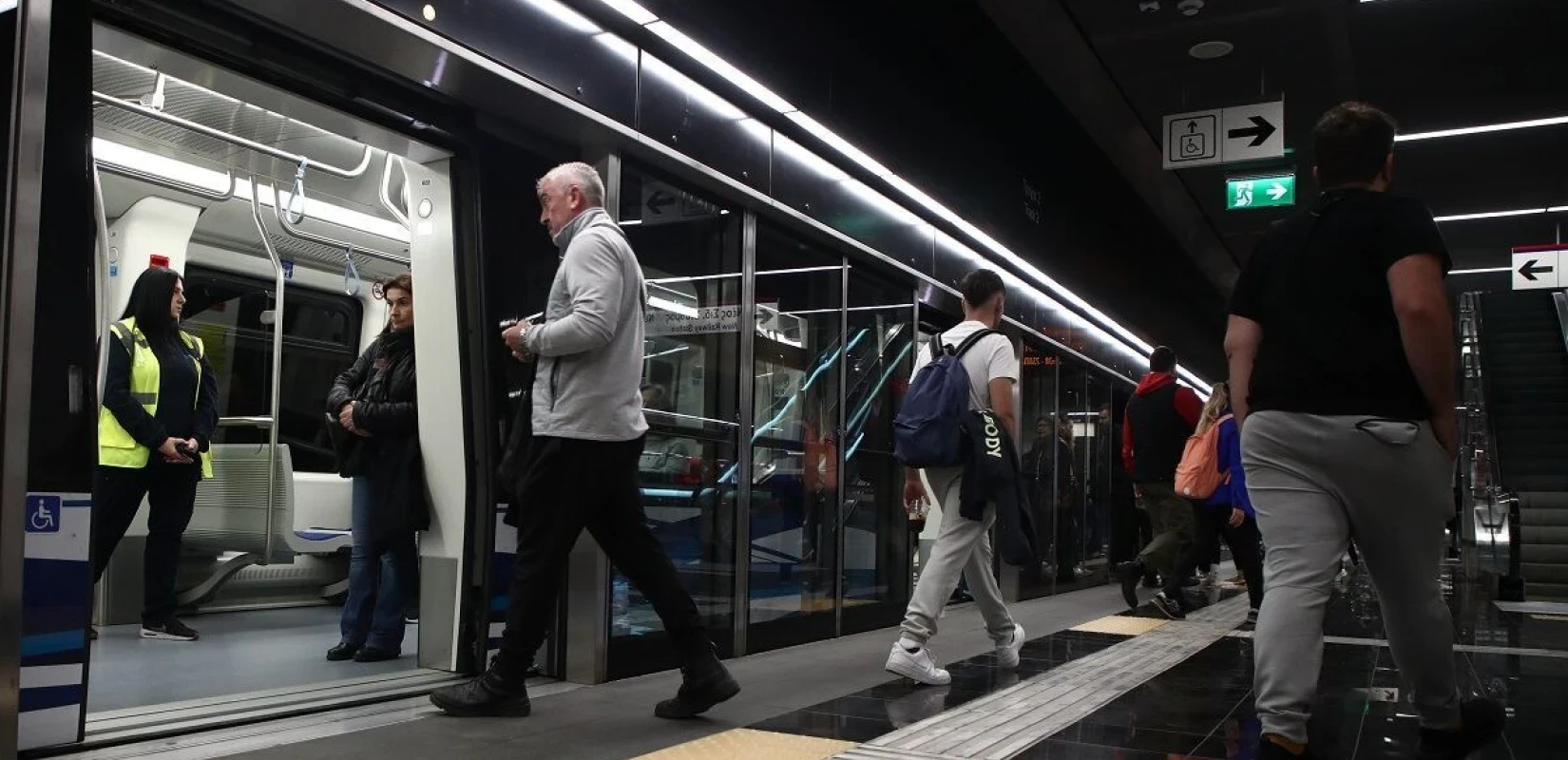 Θεσσαλονίκη: 53χρονος υπέστη ανακοπή στον σταθμό Μετρό «Σιντριβάνι» - Σωτήρια η επέμβαση ΕΚΑΒ και πολιτών