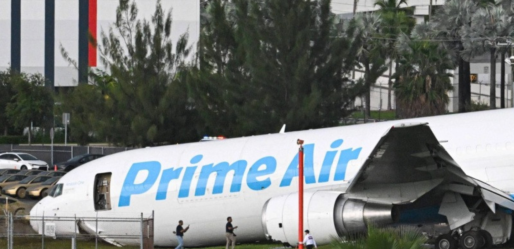 Τραγωδία στο Μαϊάμι: Boeing της Amazon βγήκε εκτός διαδρόμου - Βρέθηκαν τα μαύρα κουτιά (βίντεο)