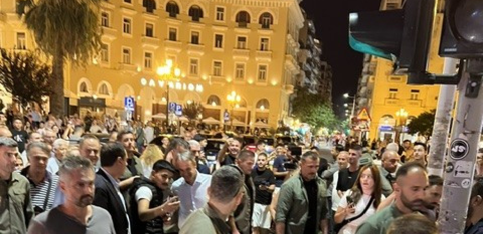 Μητσοτάκης by Thessaloniki: Η περιοδεία στα έργα, η συνάντηση με τους δημοσιογράφους, το δείπνο με τη Μαρέβα και το πάρτι της ΟΝΝΕΔ