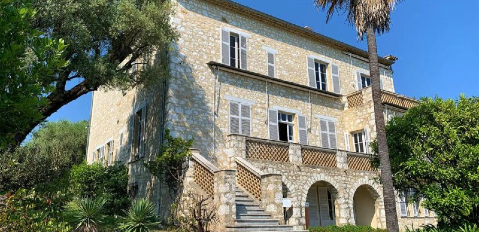 Γαλλία: «Χτύπημα» στο μουσείο Ρενουάρ - Άρπαξαν τέσσερα έργα τέχνης αξίας 9 εκατ. ευρώ