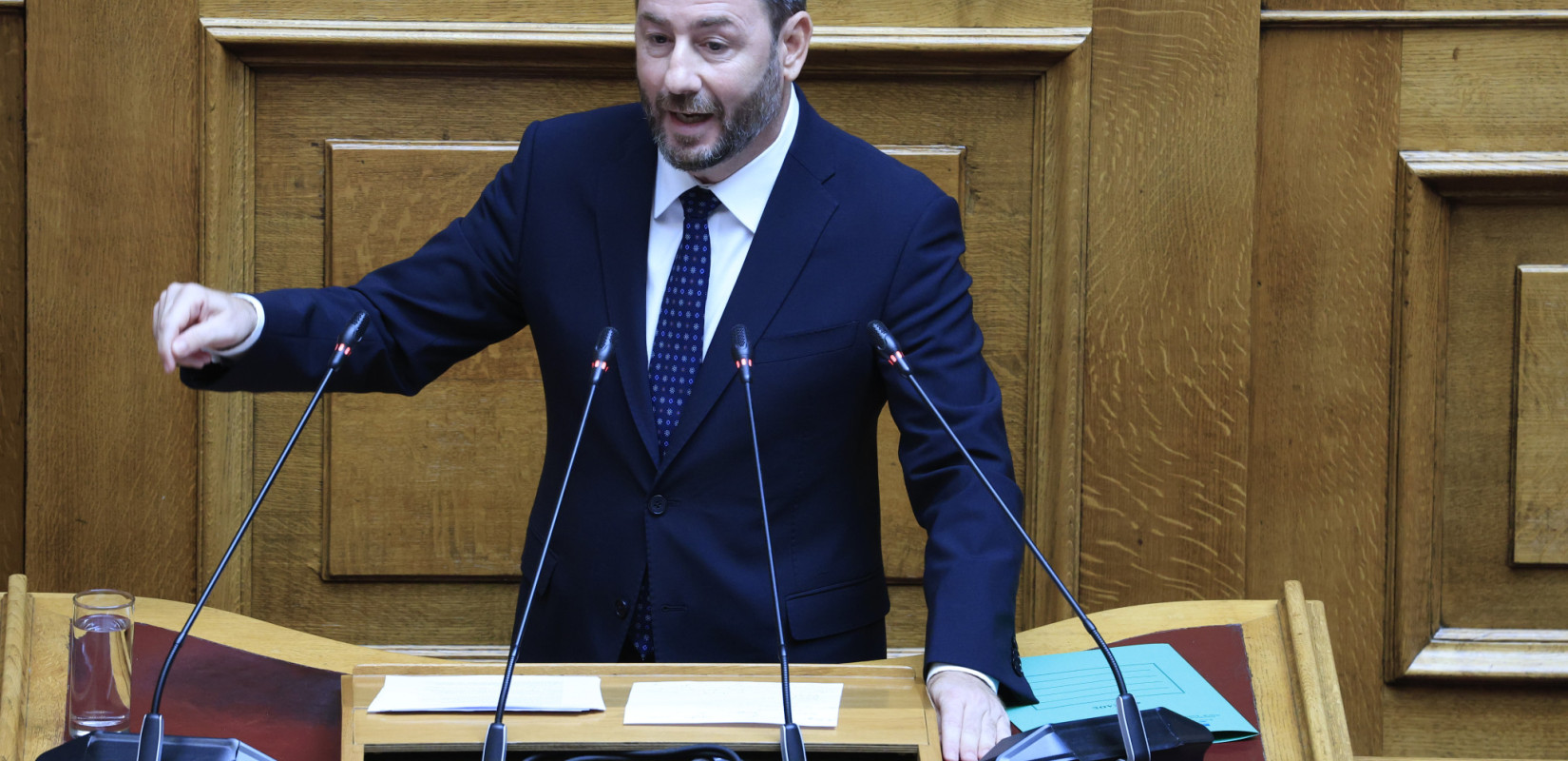 Live η συζήτηση για τη Συνταγματική Αναθεώρηση - Aνδρουλάκης: Από το «Μητσοτάκης ή χάος» πήγατε στο «Μητσοτάκης ή Ερντογάν»