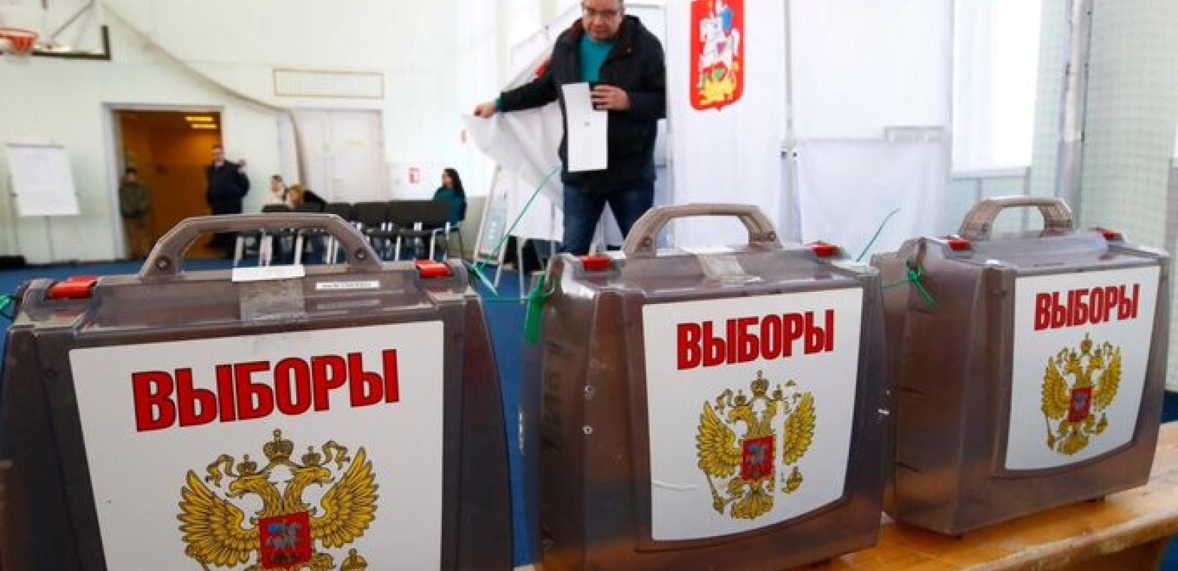 Ρωσία: Ξεκινούν την Παρασκευή οι βουλευτικές εκλογές - Το στενά ελεγχόμενο πολιτικό σύστημα, οι υποψήφιοι και ο πόλεμος