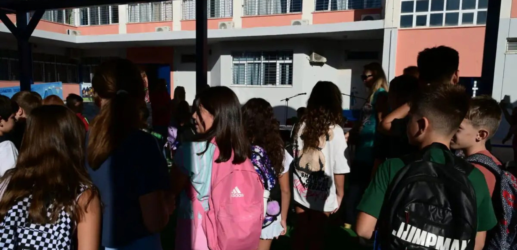 Σχολεία: Αύριο το πρώτο κουδούνι - Οι αλλαγές που φέρνει η νέα σχολική χρονιά