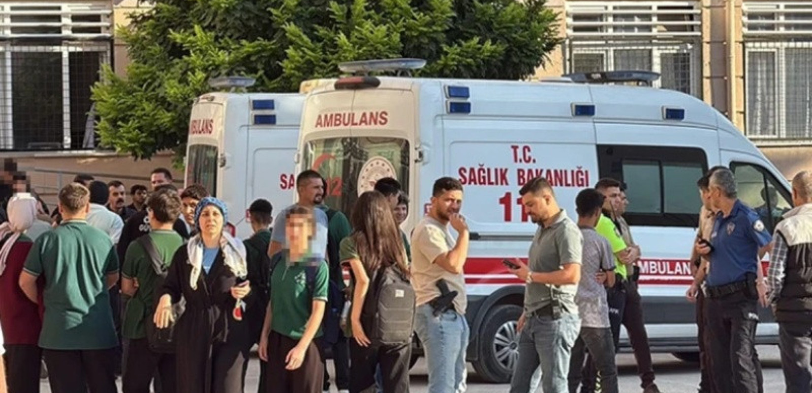 Τουρκία: Συνελήφθη 15χρονος για την ένοπλη επίθεση έξω από λύκειο στη Μανίσα - Οκτώ οι τραυματίες (βίντεο)