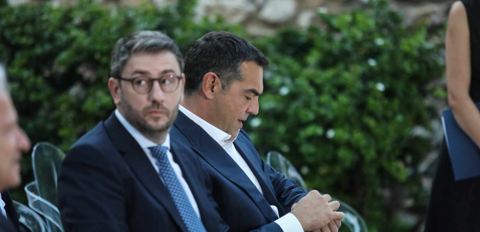«Φουντώνει» ενόψει εκλογών η μάχη στην Κεντροαριστερά