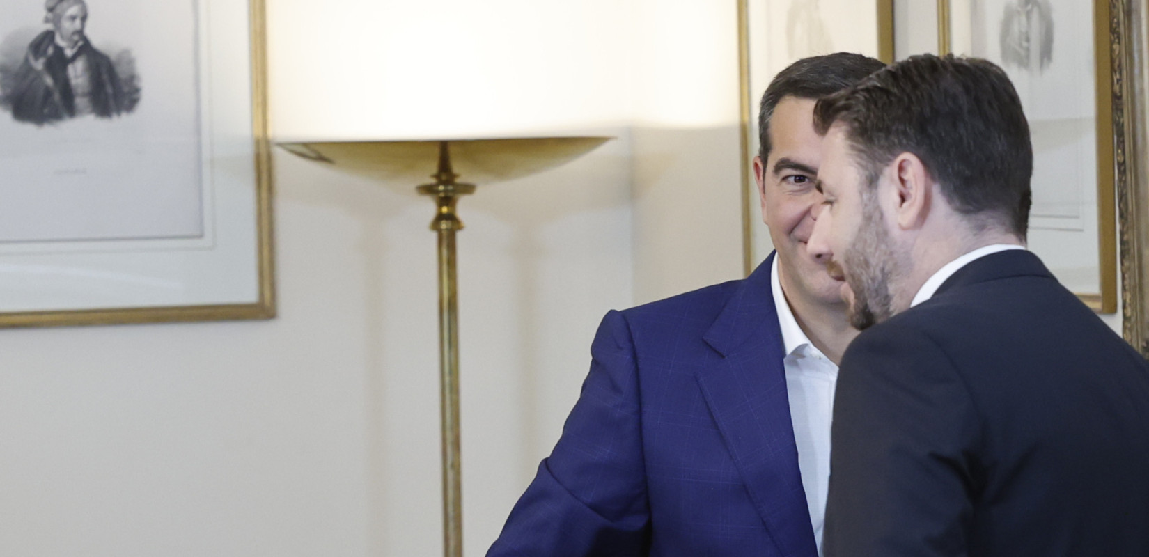 ΠΑΣΟΚ και ΕΛΑΣ στην μάχη της... βελόνας