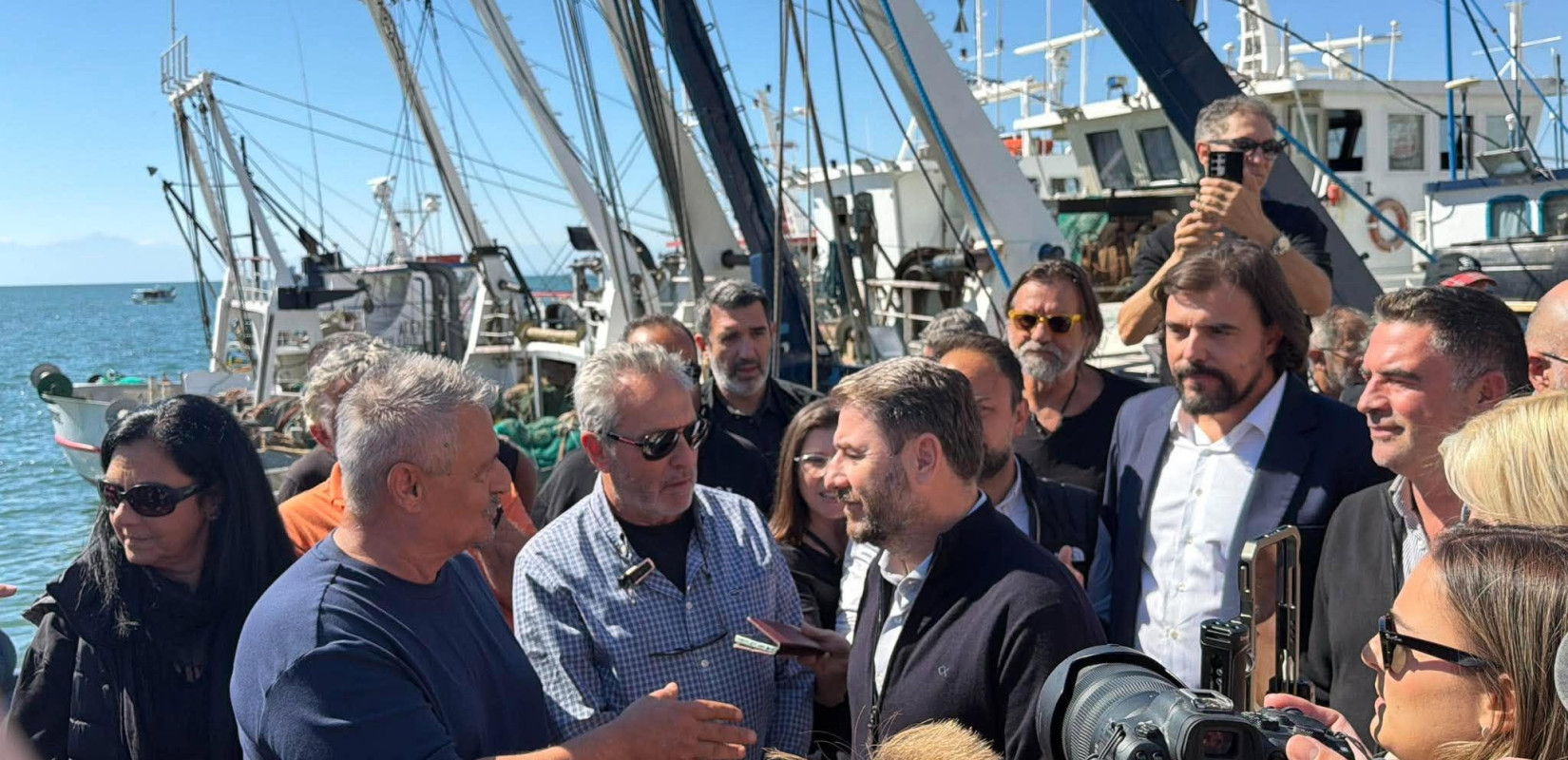 Με αλιείς της Θεσσαλονίκης συναντήθηκε ο Νίκος Ανδρουλακης - «Είστε ένα κομμάτι της ταυτότητας της πατρίδας μας»