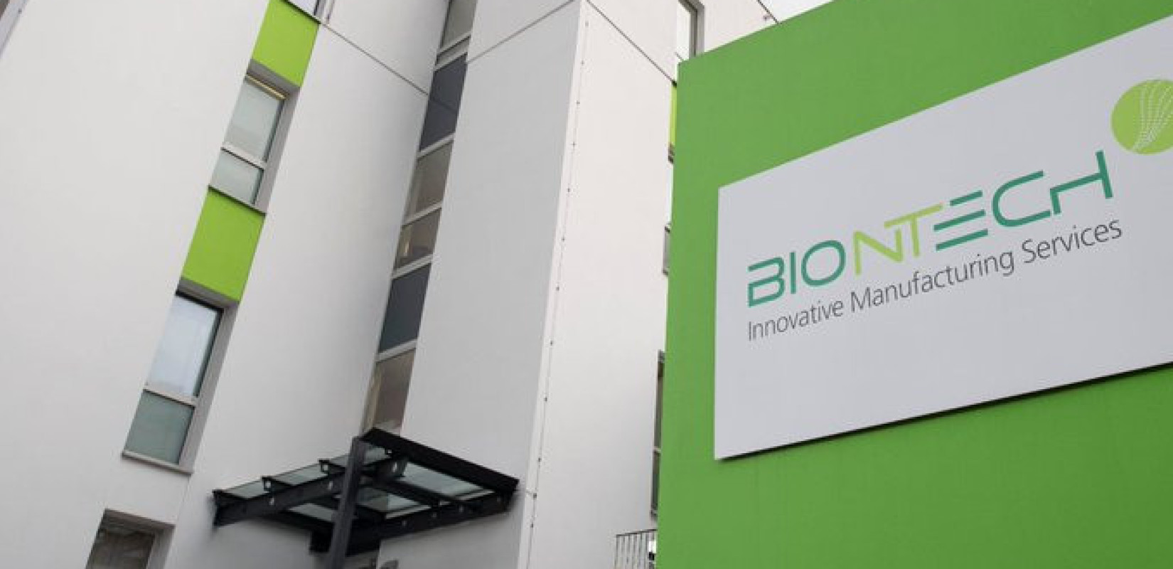 BioNTech: Η εταιρεία που θησαύρισε από το εμβόλιο της Covid-19 βάζει «λουκέτο» σε τρία εργοστάσια στη Γερμανία