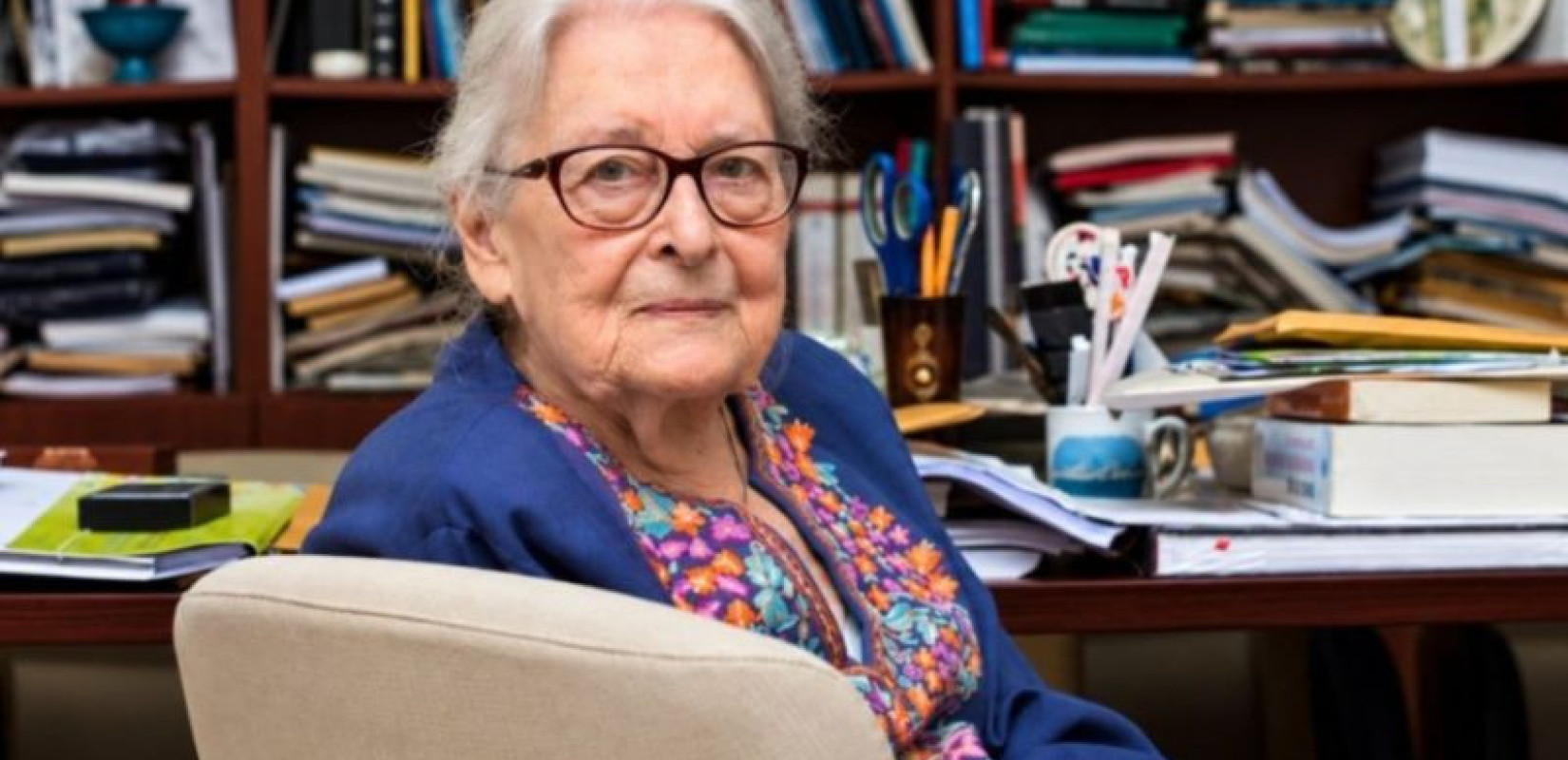 Ιωάννα Κουτσουράδη: Πέθανε στα 90 της η «δασκάλα των δασκάλων» στην Κωνσταντινούπολη - Η ζωή και το έργο μιας σημαντικής ακαδημαϊκού
