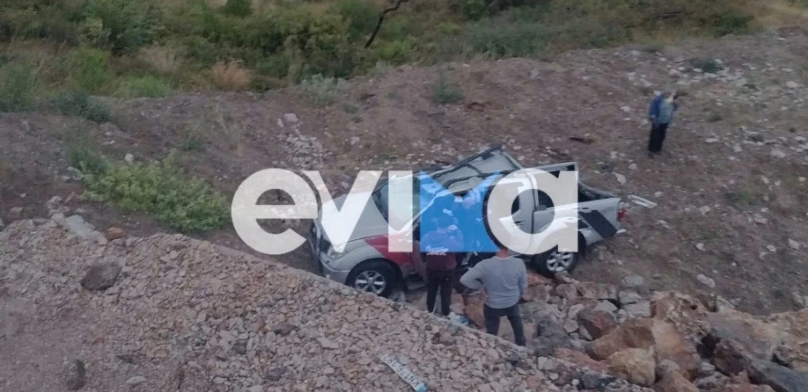 Εύβοια: Αγροτικό έπεσε σε γκρεμό 15 μέτρων, ένας τραυματίας