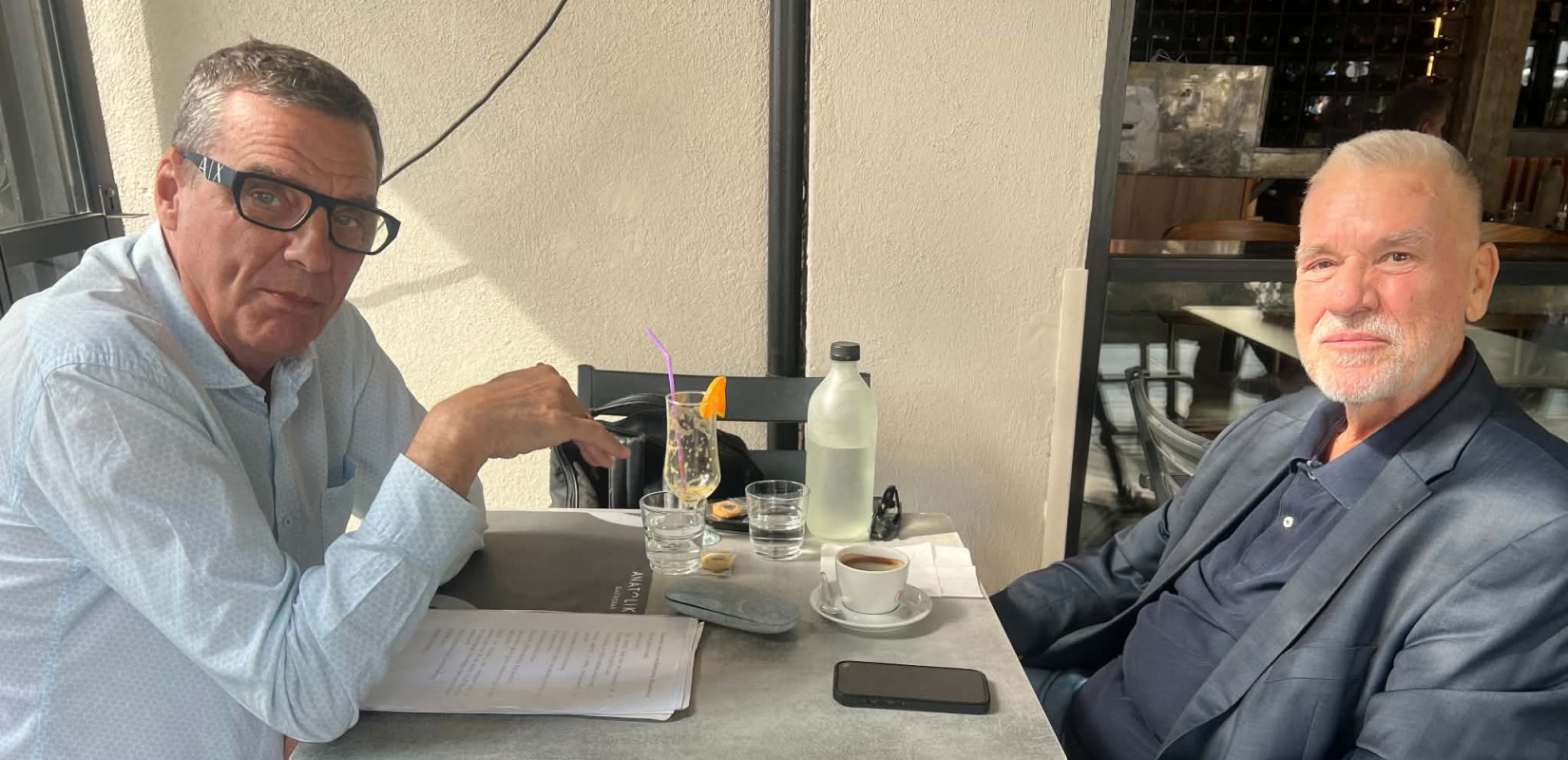 Πρωϊνός καφές με τον Παναγιώτη Αβραμόπουλο (βίντεο)