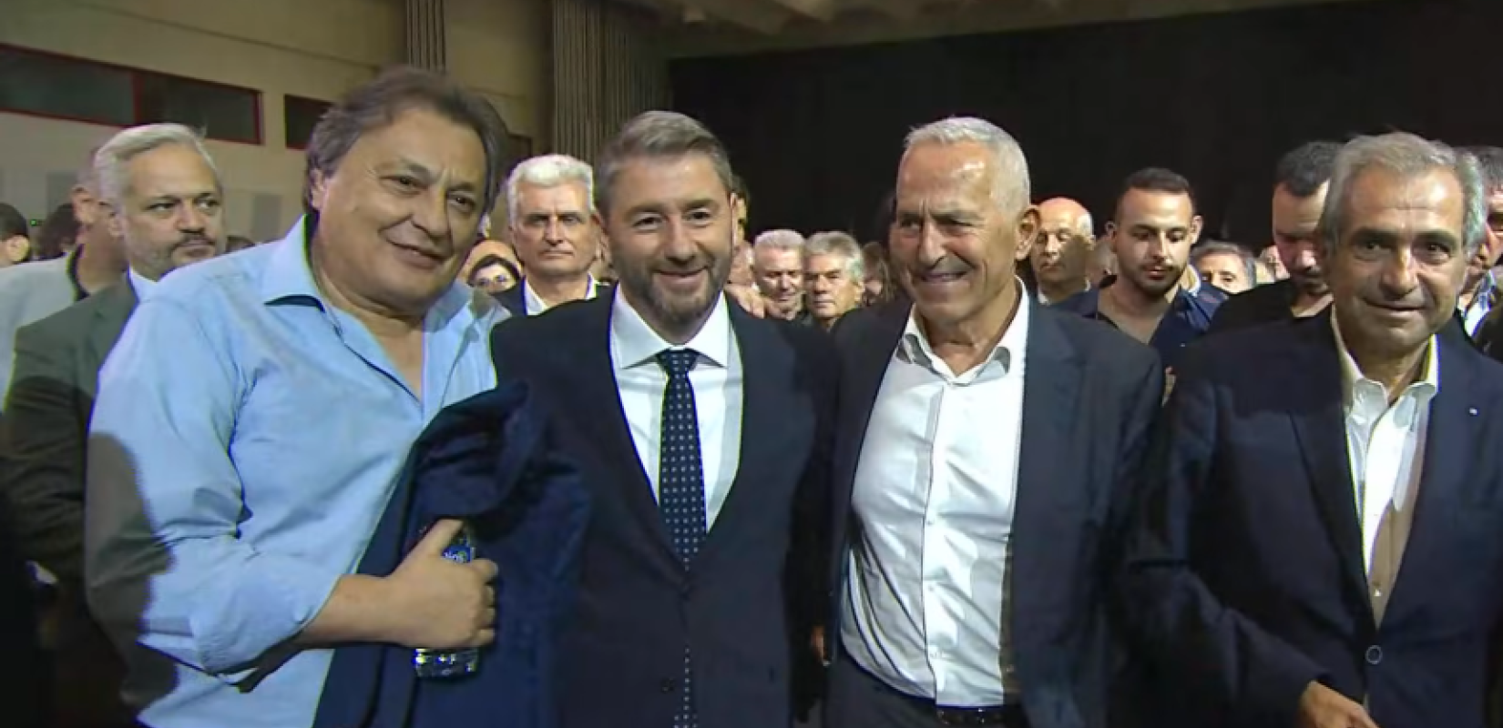 Αύριο η συνάντηση Ανδρουλάκη - Αποστολάκη: Αναμένεται προσχώρηση του ανεξάρτητου βουλευτή στο ΠΑΣΟΚ-ΚΙΝΑΛ