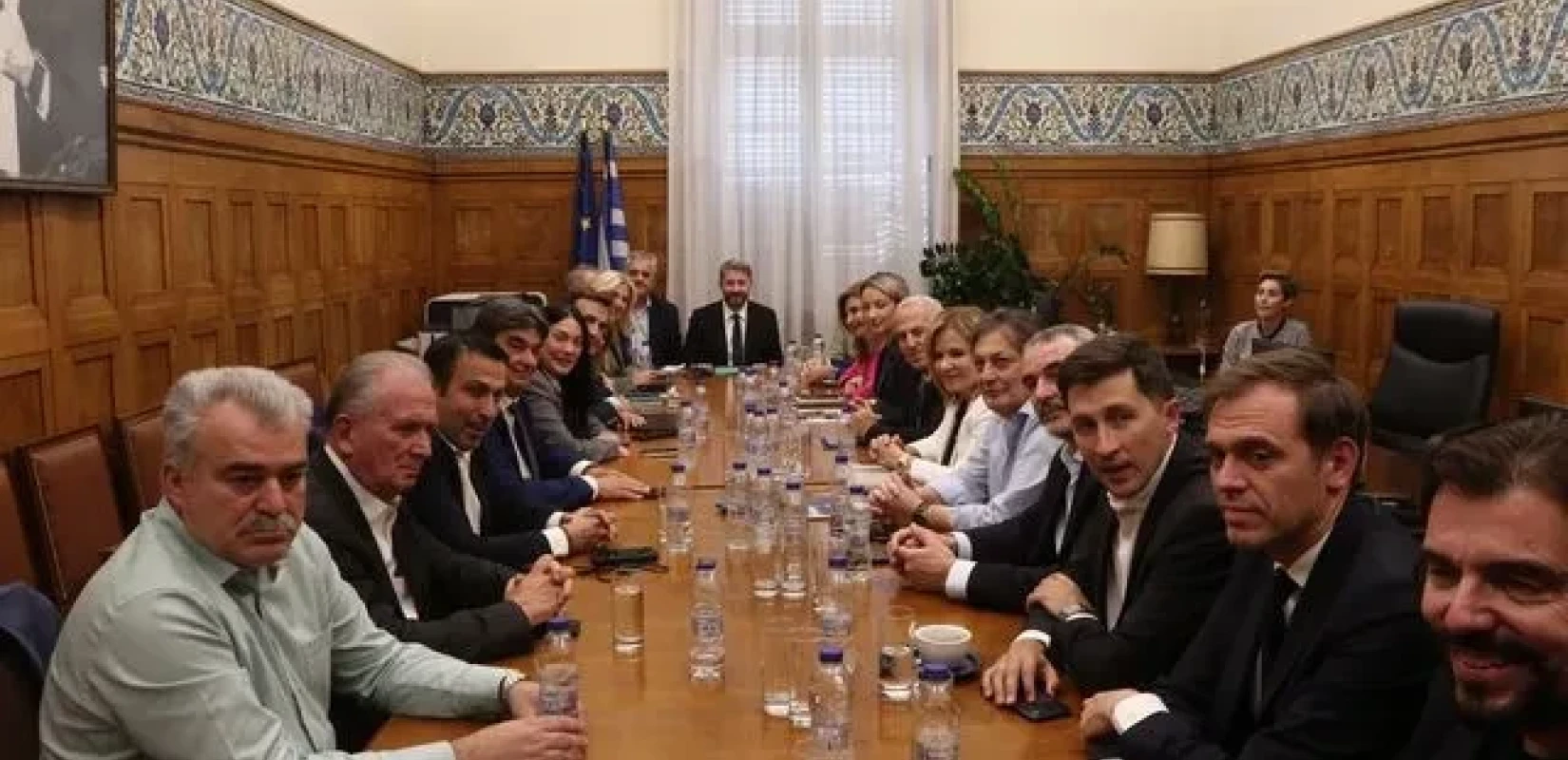 Ν. Ανδρουλάκης στην Κ.Ο. του ΠΑΣΟΚ: «Μην αφήνετε τίποτα να πέφτει κάτω» - Σφοδρή επίθεση σε ΝΔ και ΣΥΡΙΖΑ