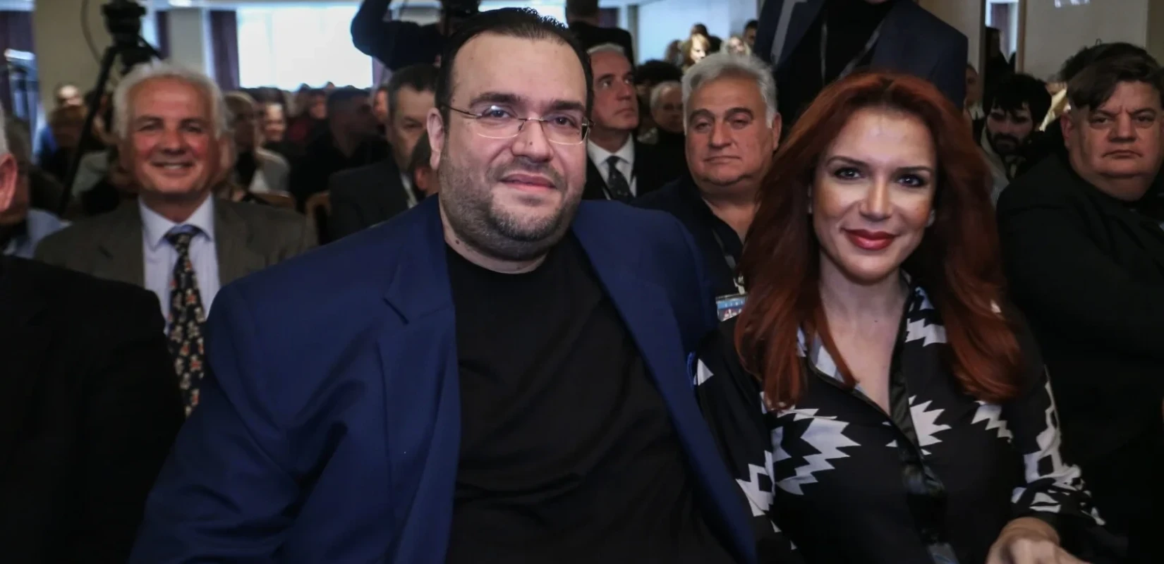 Συνελήφθησαν ο πρόεδρος του ΛΑΟΣ Φίλιππος Καμπούρης και η σύζυγός του ως αρχηγοί του κυκλώματος που εξαπατούσε τον ΕΦΚΑ