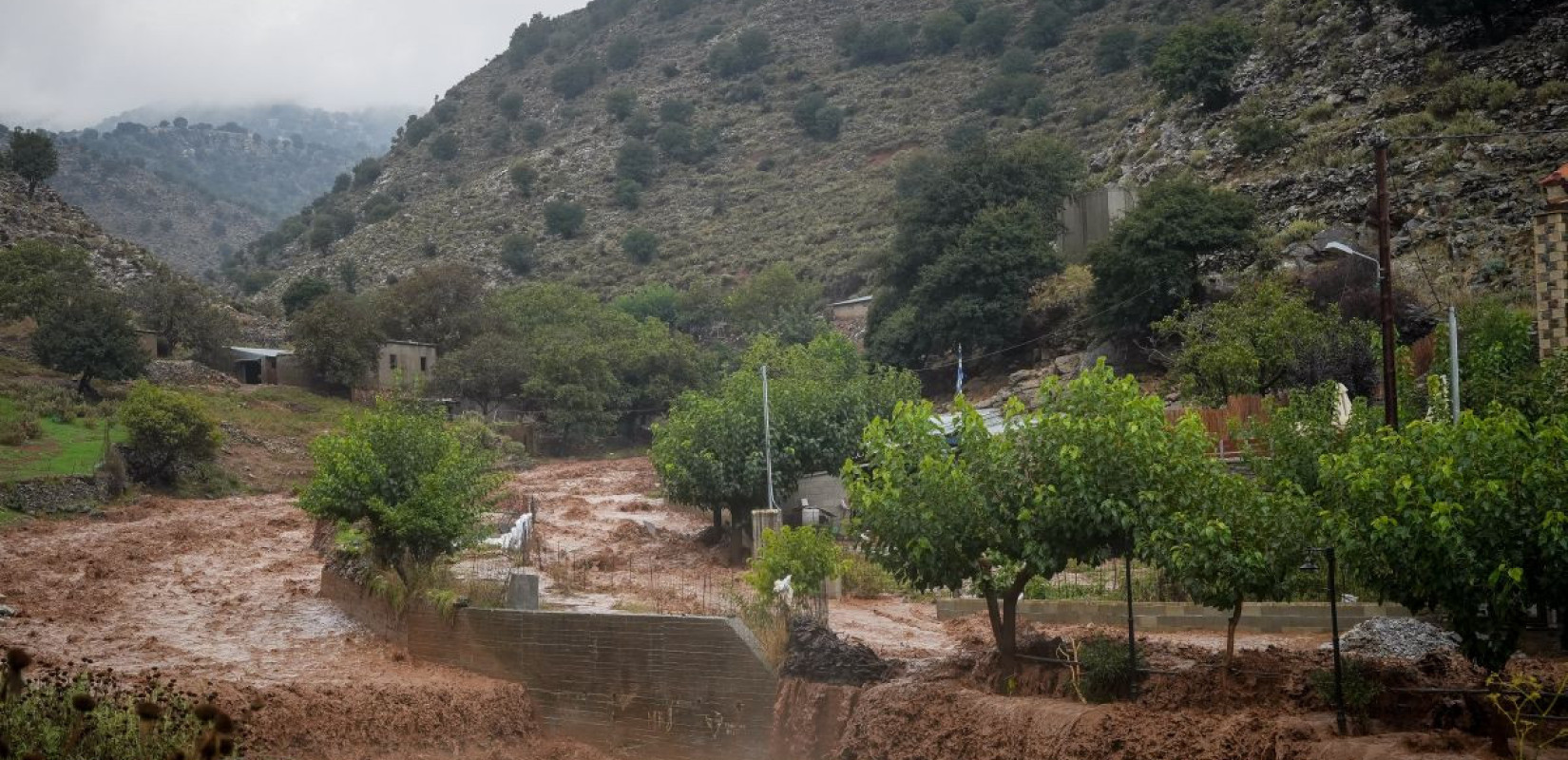 Κρήτη: Μεγάλες ζημιές από την κακοκαιρία - Σε έκτακτη ανάγκη ζητά να κηρυχθεί ο Δήμος Πλατανιά