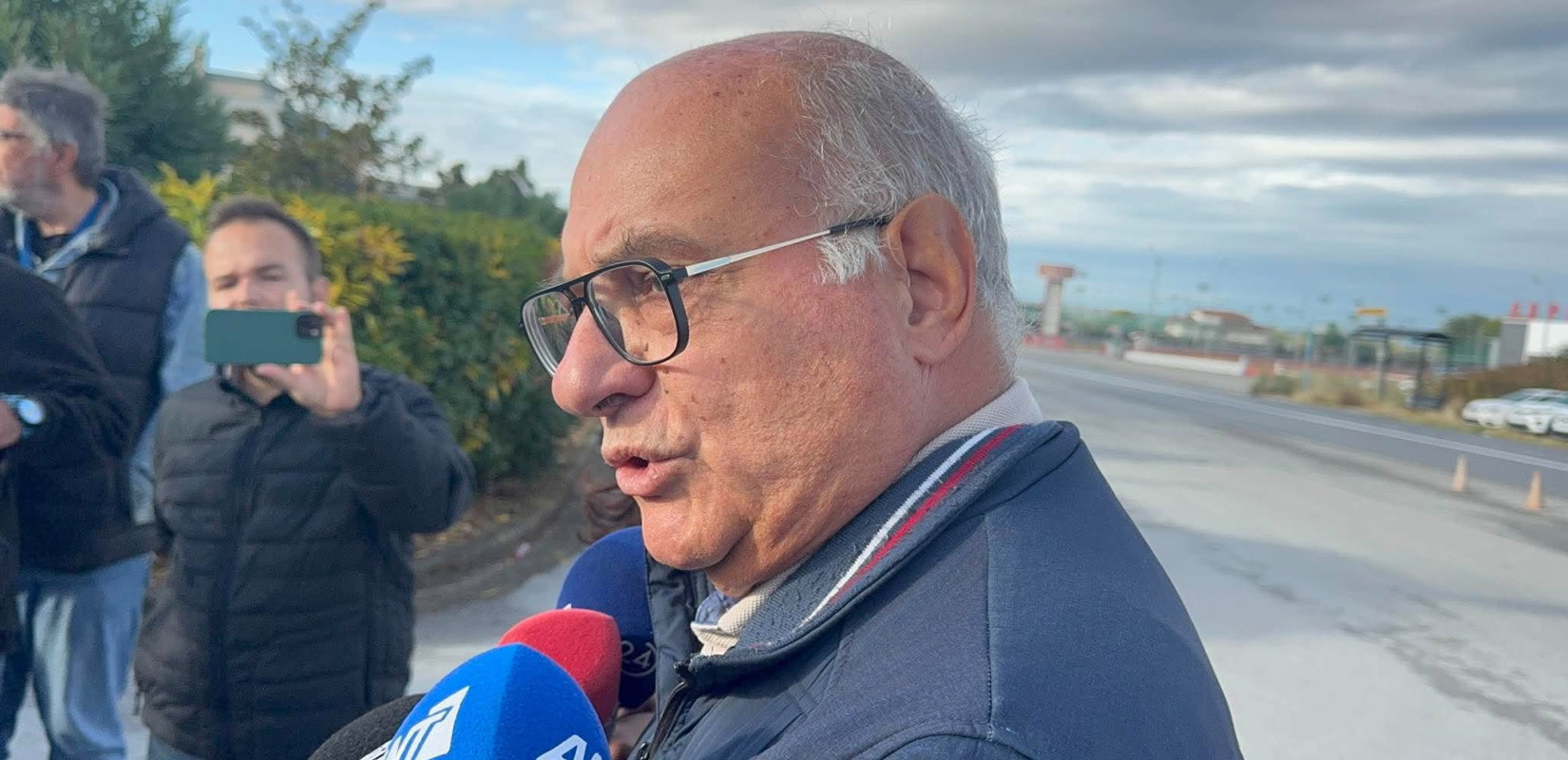 Θεσσαλονίκη: Παράλογες οι απαιτήσεις της Περιφέρειας για τη στελέχωση της κλινικής λέει ο επιστημονικός διευθυντής (βίντεο)