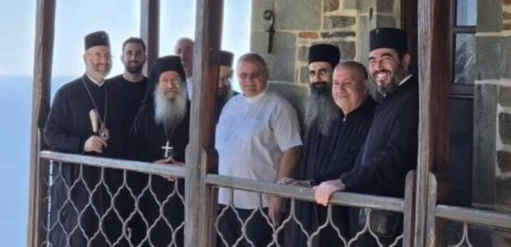 Άγιον Όρος: Ορθόδοξοι και Καθολικοί ιεράρχες σε κοινό προσκύνημα με την ευλογία του Πατριάρχη Βαρθολομαίου