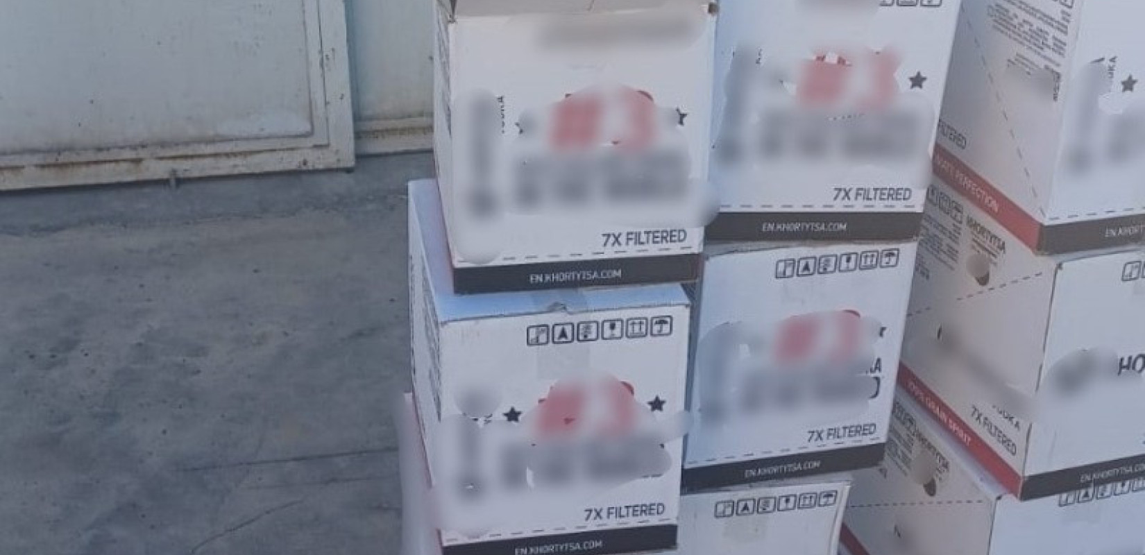 Μεγάλο χτύπημα της ΑΑΔΕ στον Ασπρόπυργο: Εξαρθρώθηκε κύκλωμα λαθρεμπορίας με βυτιοφόρα, καύσιμα και οπλισμό (βίντεο)