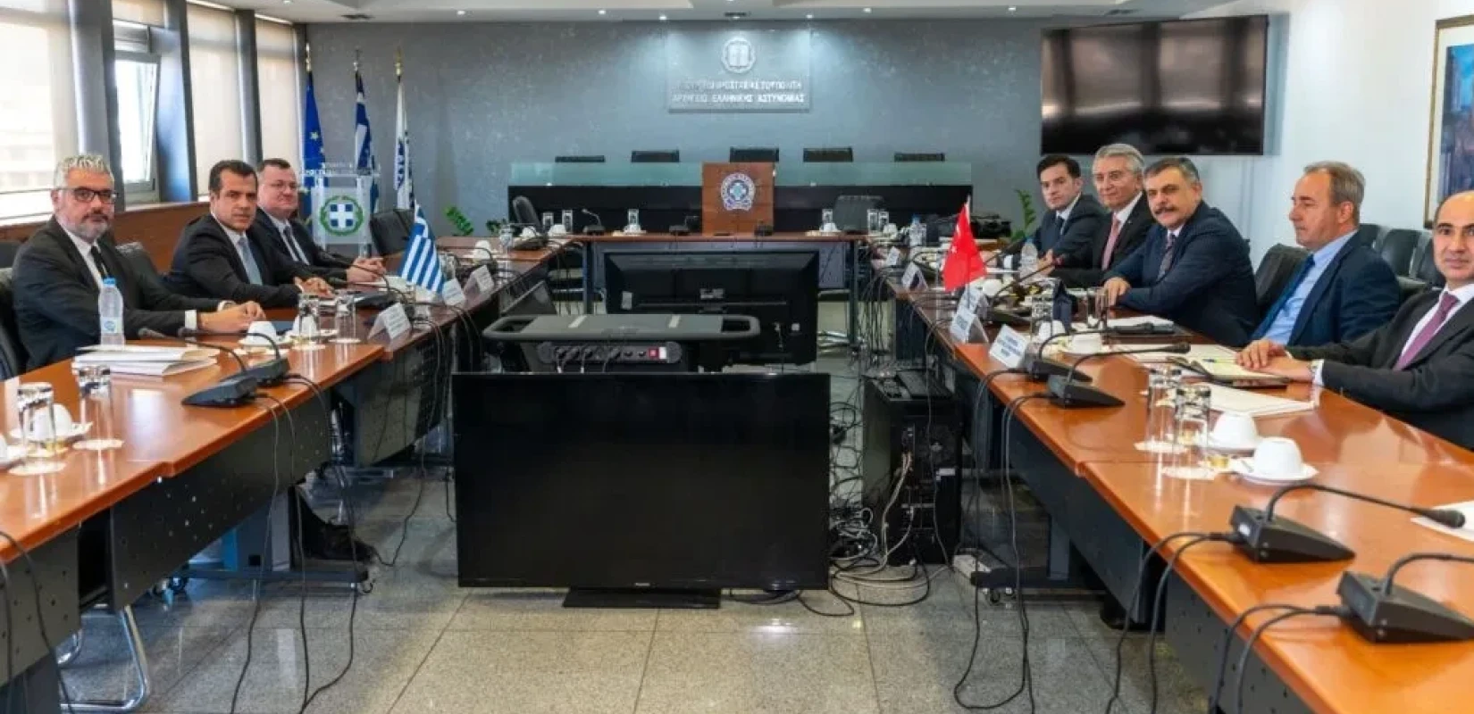 Συνάντηση Θ. Πλεύρη και Μ. Τσιφτσί: Στο τραπέζι η συνεργασία Ελλάδας-Τουρκίας για το μεταναστευτικό