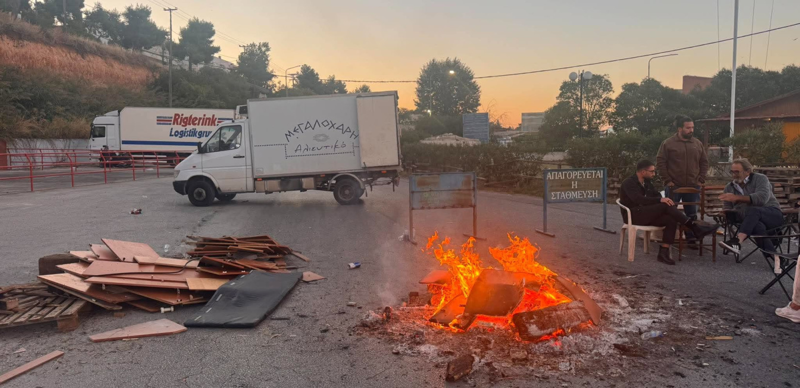 Θεσσαλονίκη: Αναβρασμός στη Νέα Μηχανιώνα μετά την παράνομη αγοραπωλησία ψαριών σε βενζινάδικο (βίντεο)