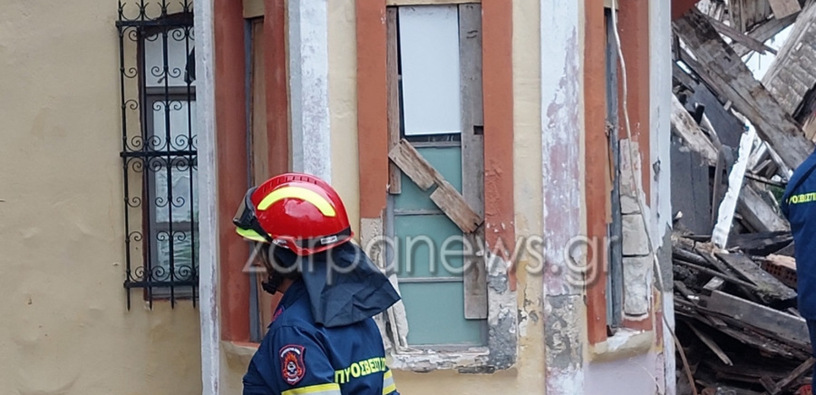Χανιά: Κατέρρευσε μέρος των Ιταλικών Στρατώνων – Ψάχνουν για εγκλωβισμένους
