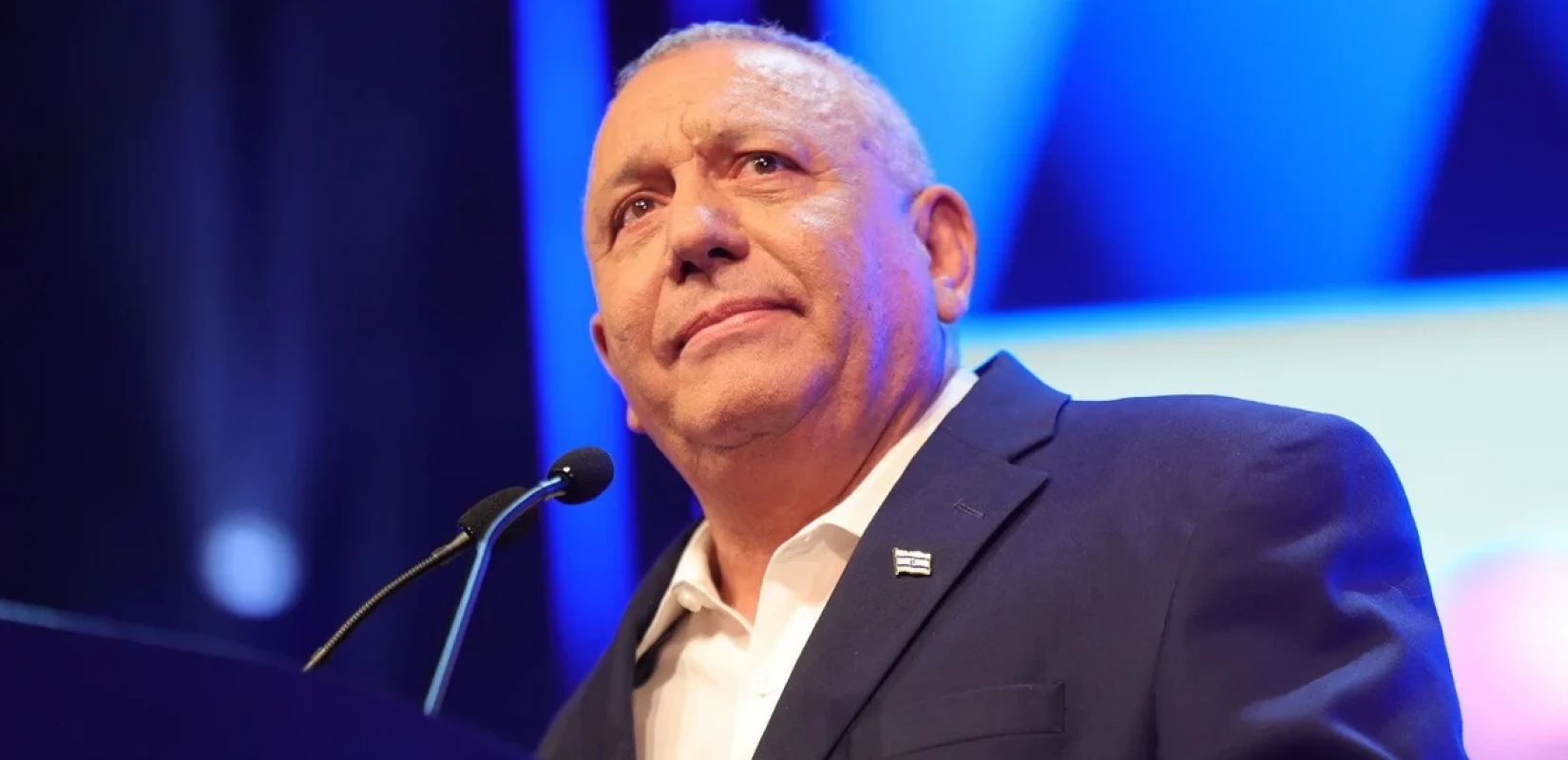 «Μόνο οι Ισραηλινοί μπορούν να επιλέγουν τον ηγέτη τους», απαντά στον Τραμπ ο βασικός αντίπαλος του Νετανιάχου