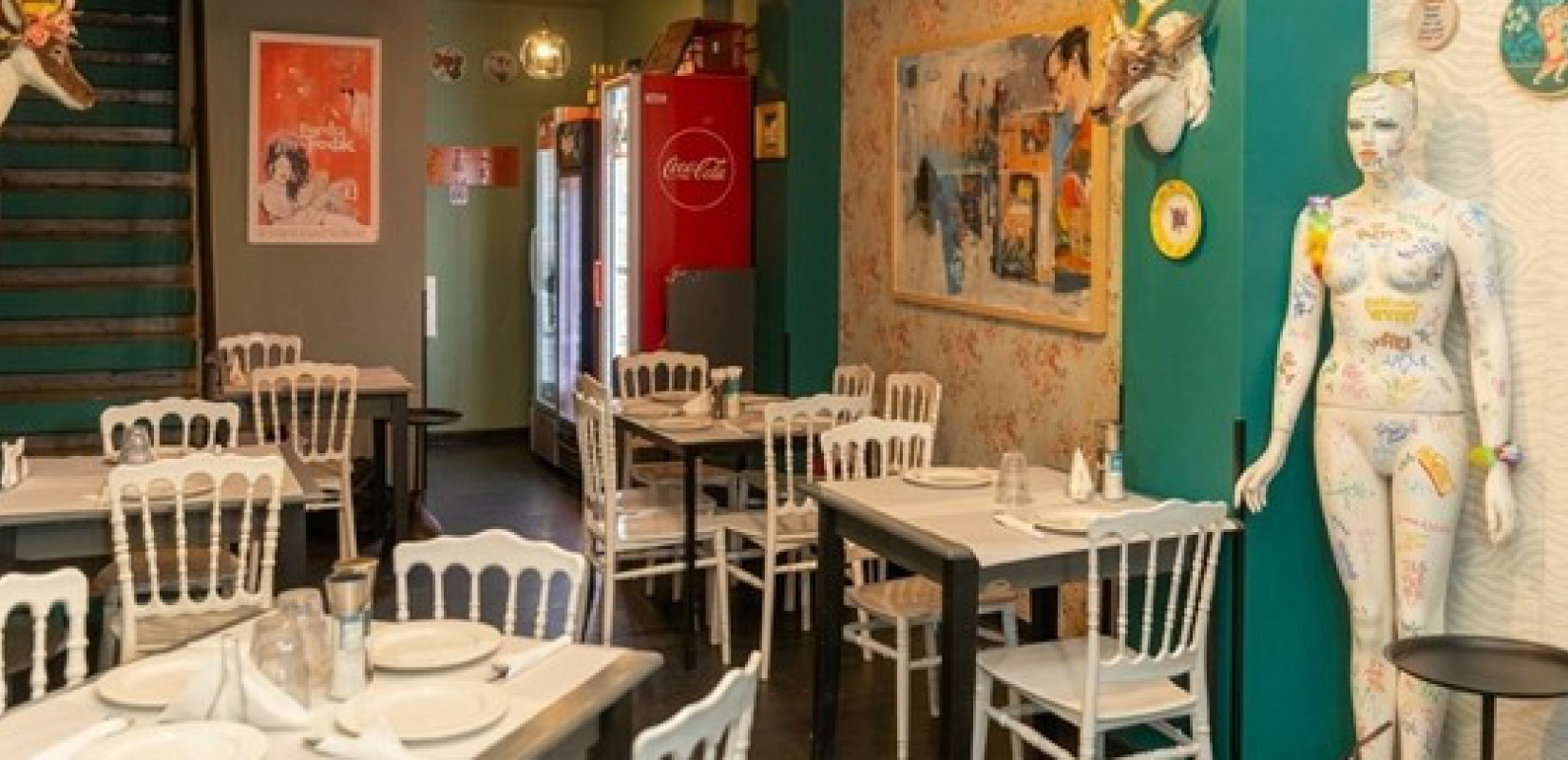 Κιτς και σ’ έφαγα: Δεκατρία χρόνια χρώμα, Ήπειρος, κατσαρόλες κι αληθινή νοστιμιά στην Ολύμπου