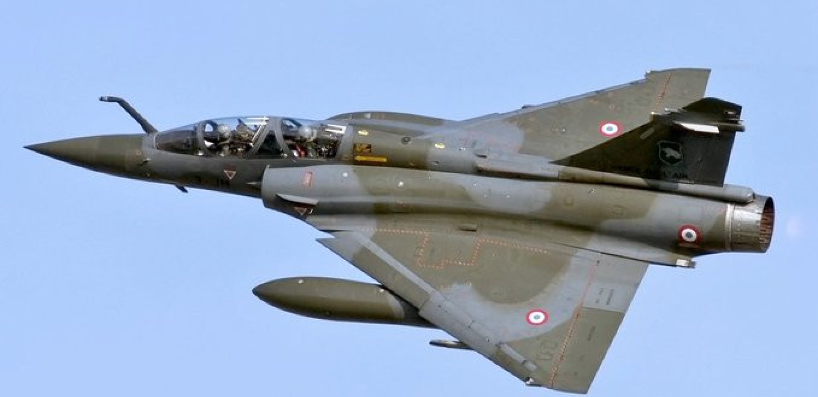 Μαχητικό αεροσκάφος συνετρίβη στη Γαλλία - Ένας νεκρός και ένας αγνοούμενος