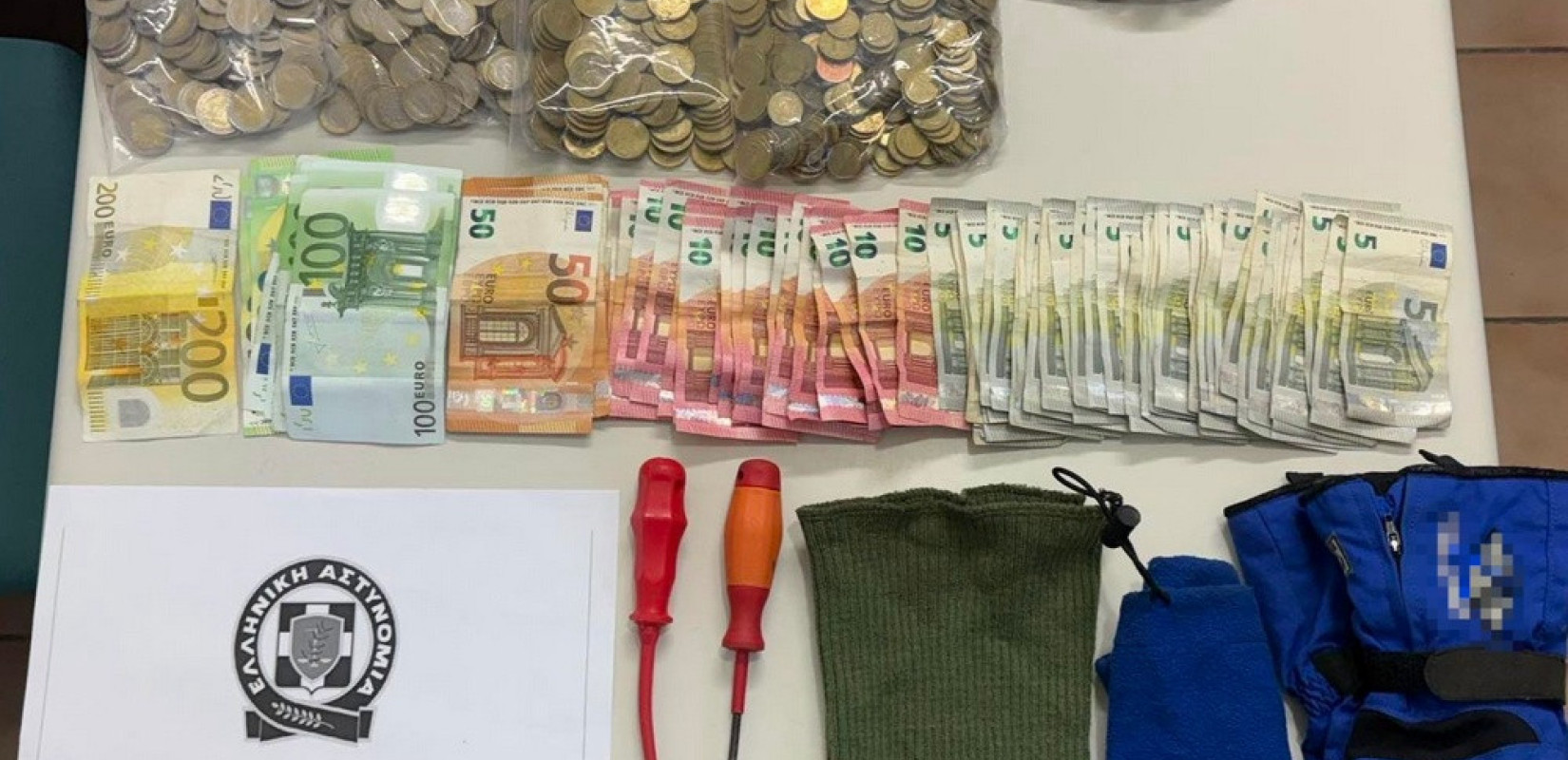 55χρονος συνελήφθη για κλοπές από παγκάρια εκκλησιών στη Θηρασιά