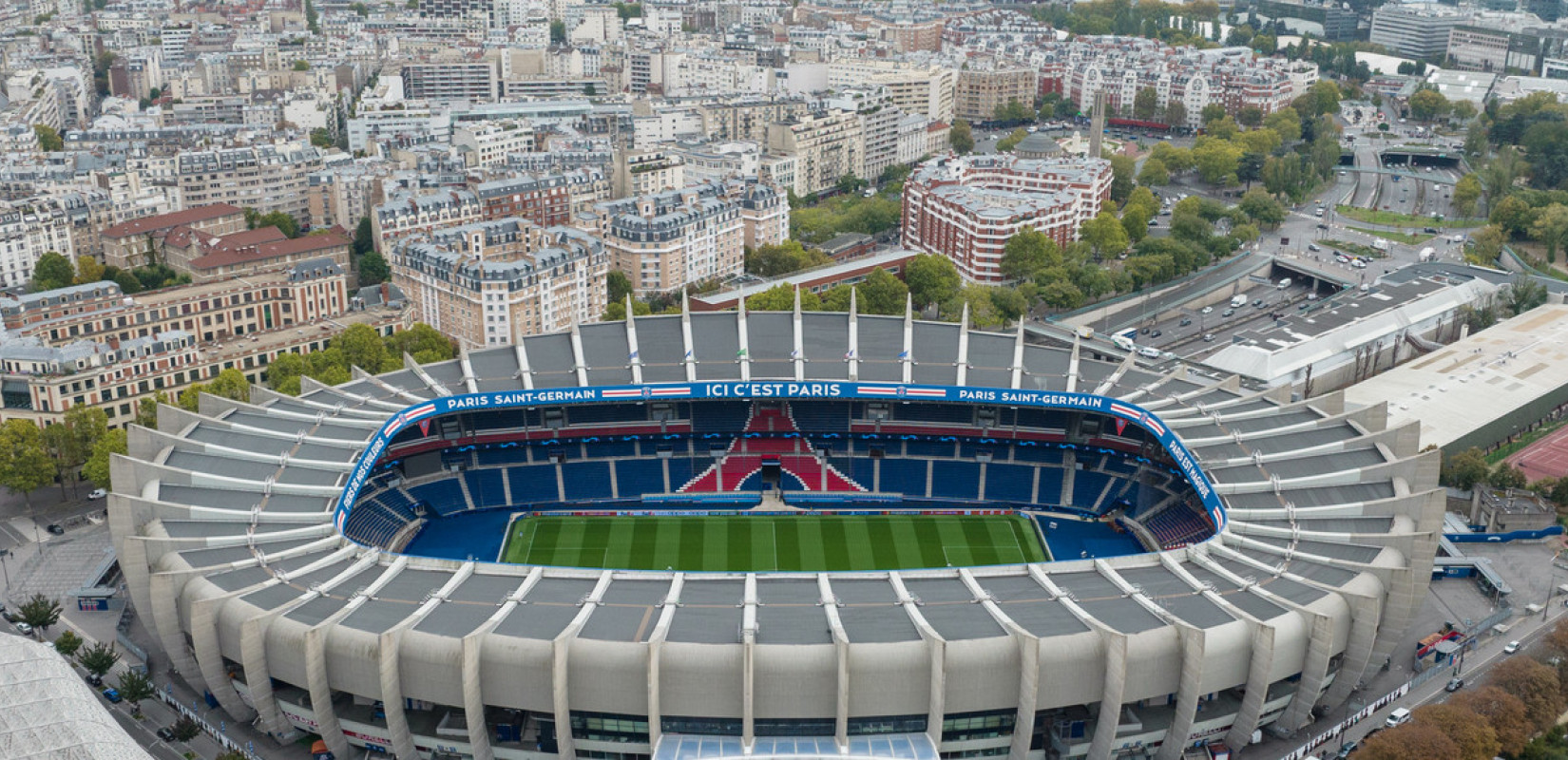 Champions League: Αστυνομικοί ζήτησαν την αναβολή του αγώνα Παρί - Μπαρτσελόνα, «όχι» από την κυβέρνηση