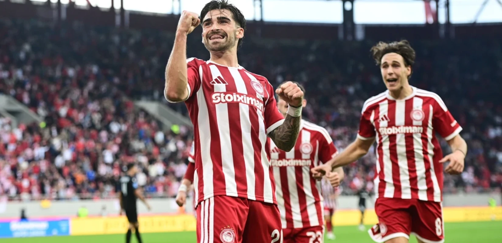 Super League: Πέντε γκολ και κορυφή για τον Ολυμπιακό