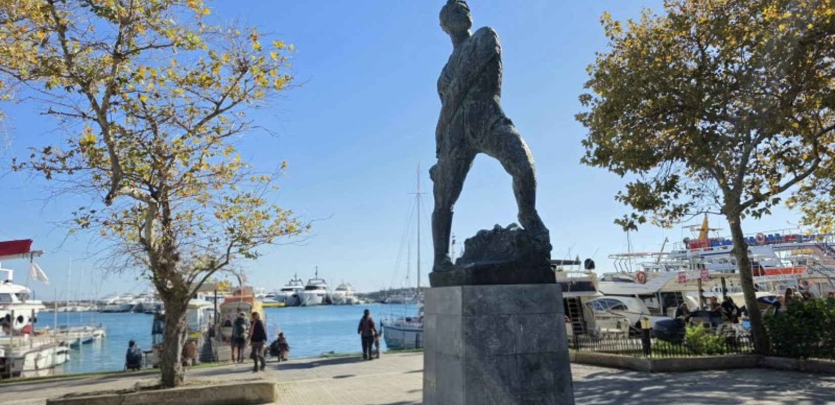 Ο ήρωας της Πίνδου από τη σκλαβωμένη Χάλκη: Η θυσία του υπολοχαγού Αλέξανδρου Διάκου το 1940