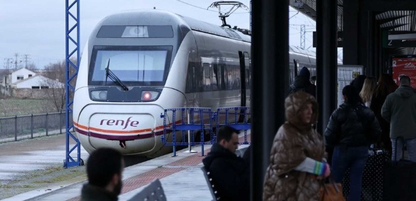 Σιδηροδρομική τραγωδία στην Ισπανία: Τουλάχιστον 30 νεκροί από τη σύγκρουση τρένων υψηλής ταχύτητας